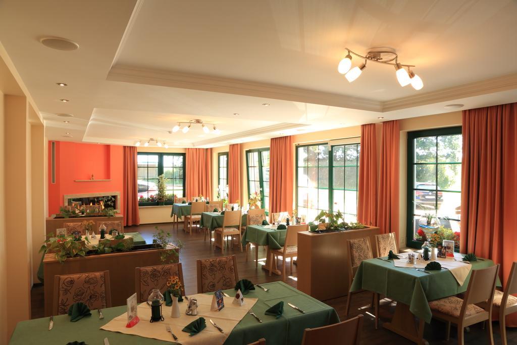 Gasthof & Pension Zum Himmel Rubenow Kültér fotó